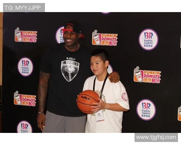 篮球明星是否会赠送球迷鞋子揭秘与球迷互动的背后故事
